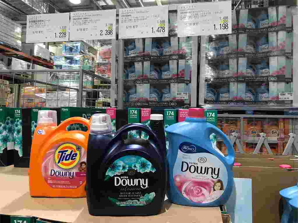 店内で商品が並んでいる様子。