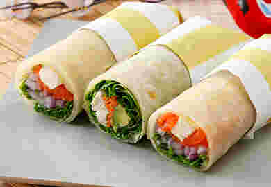 チーズを巻いたトルティーヤ