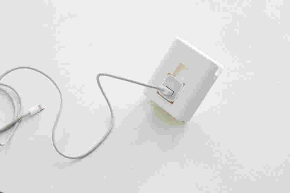 セリアの充電器ホルダー