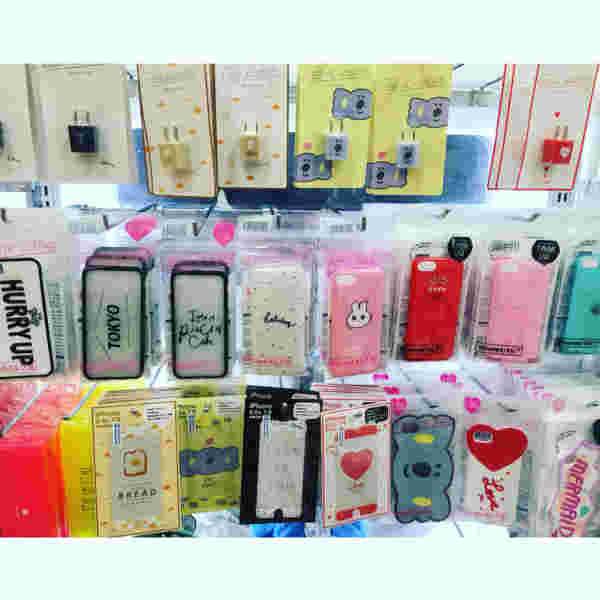 100金のスマホケース