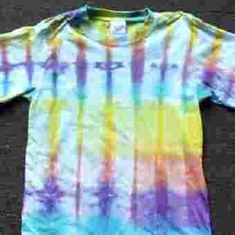 染めたTシャツ