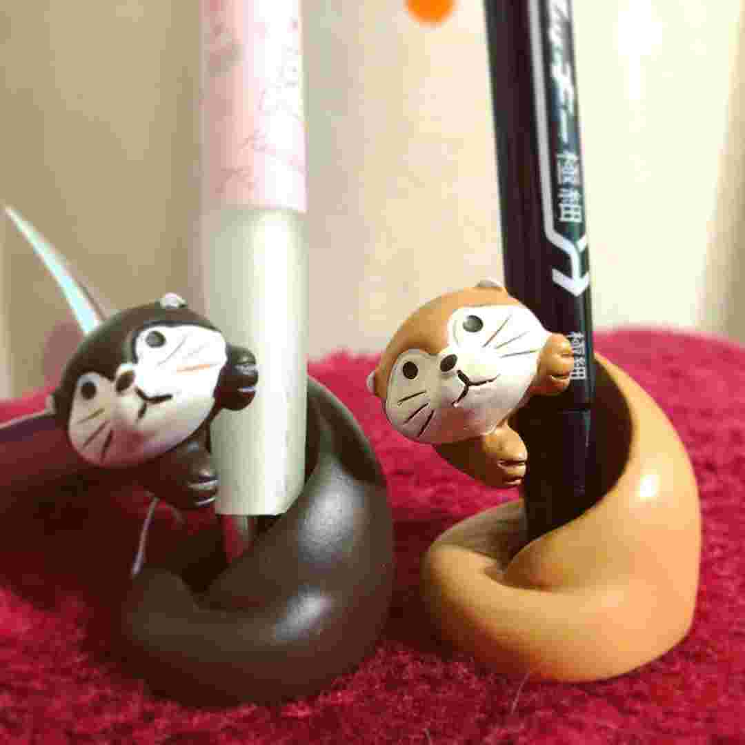 カワウソのペン立て