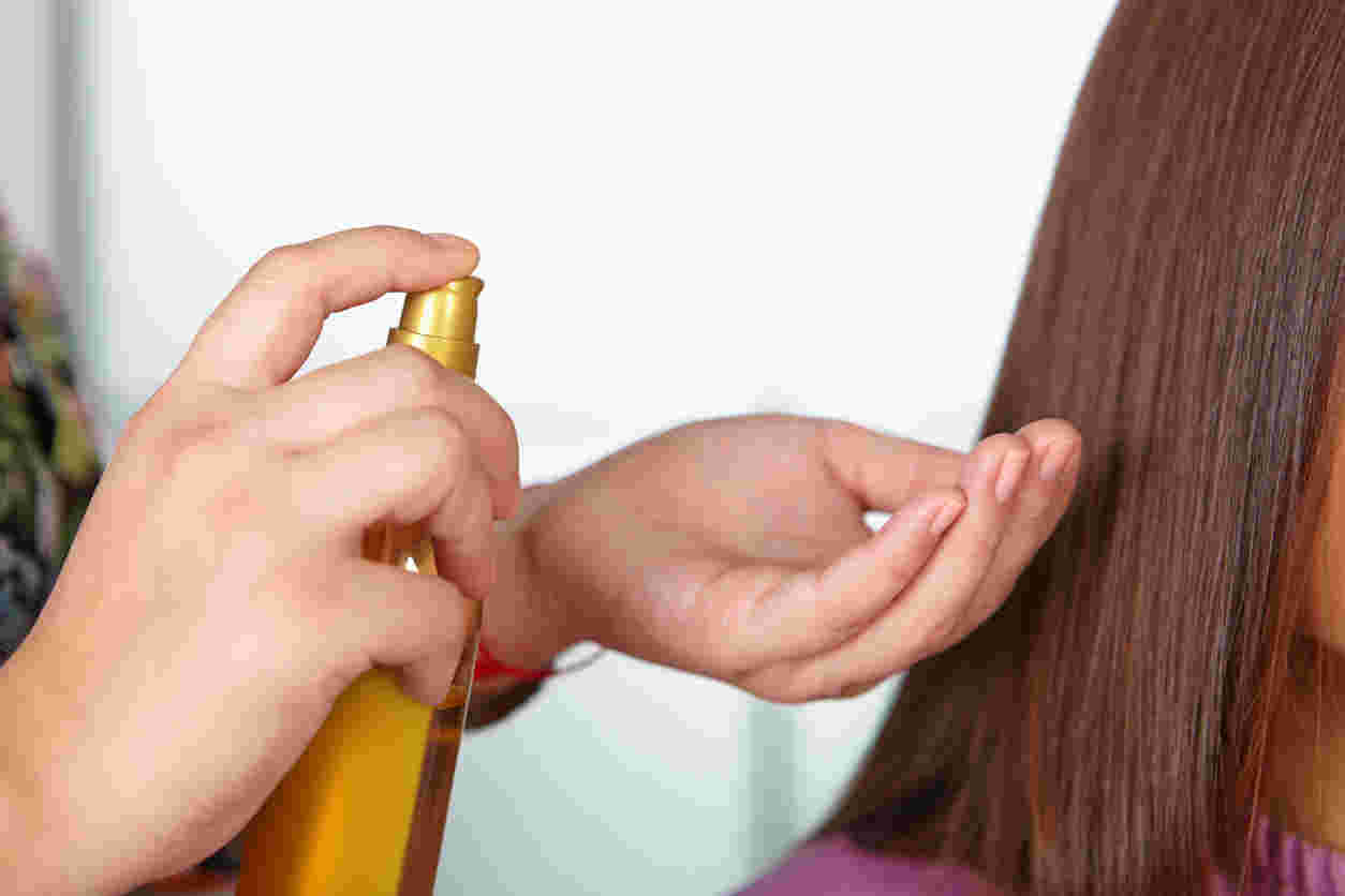 ヘアオイルの使用イメージ