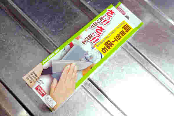 ステンレス台の上に置いている様子。