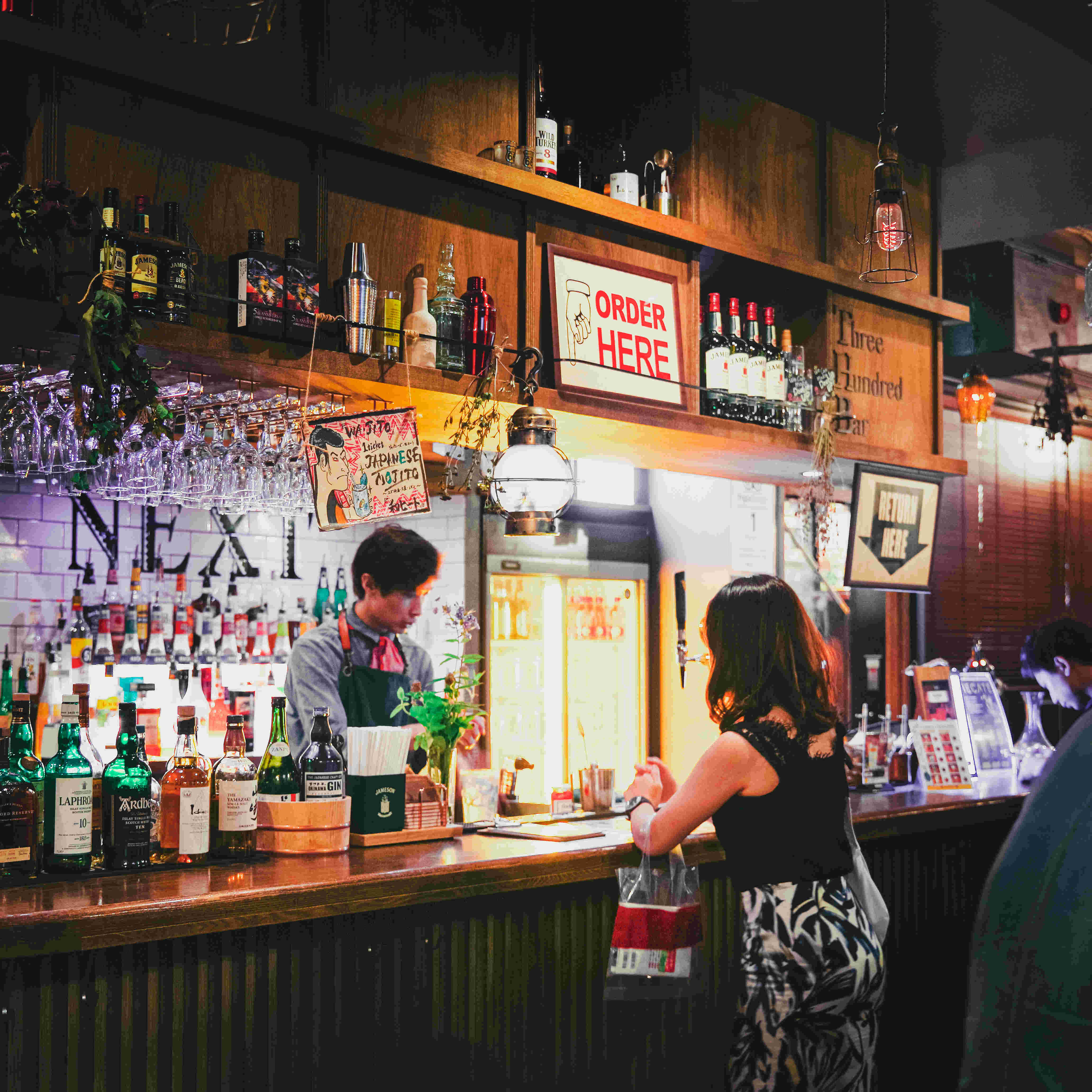 銀座300BAR NEXTのカウンター