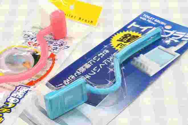 100均セリアのトイレブラシの商品紹介