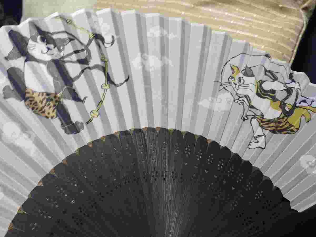 猫風神雷神扇子