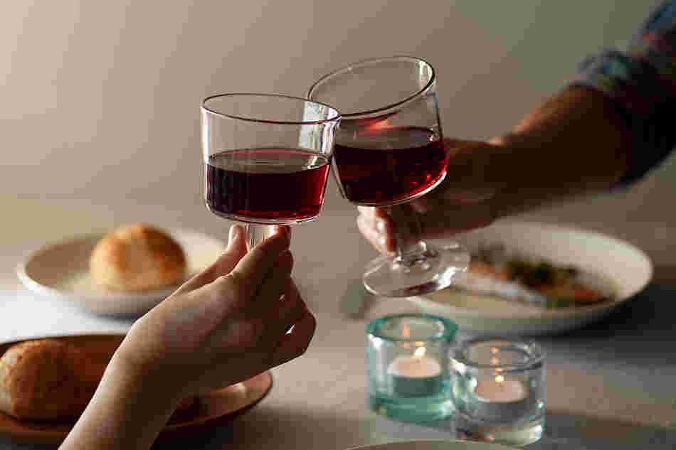 ワインで乾杯
