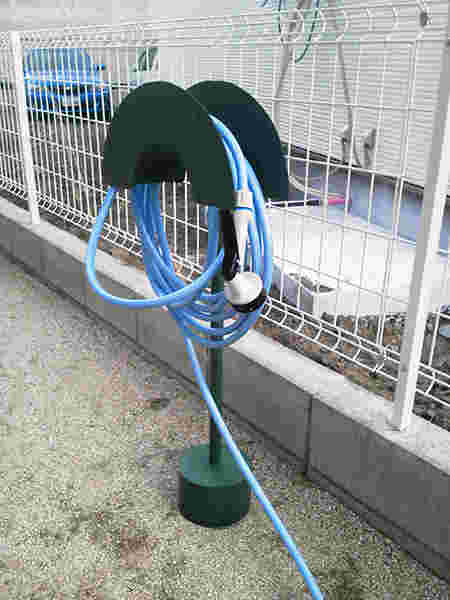 水道ホースがかかっている