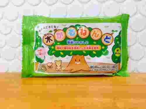 木の香りがする環境に優しく素焼きの風合いが楽しめる木かるねんど