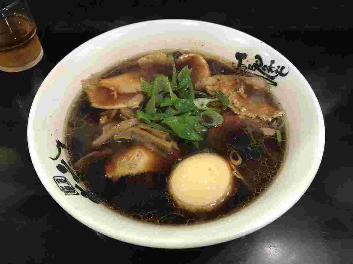 麺屋 丈六のラーメン