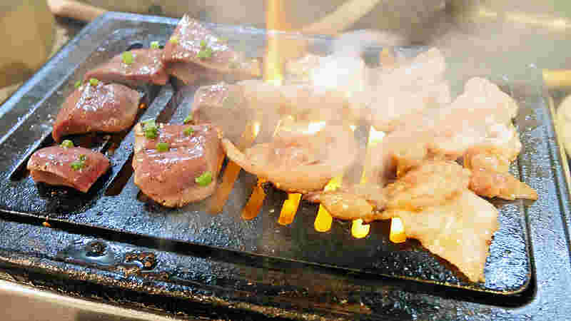 焼かれているお肉