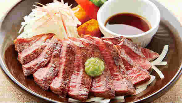 赤身肉のステーキ