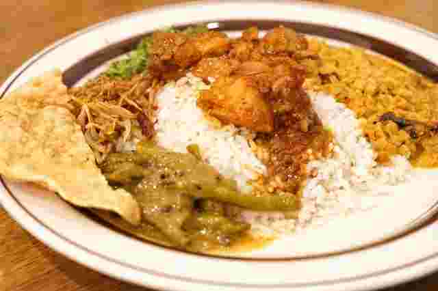 カラピンチャのチキンカレー