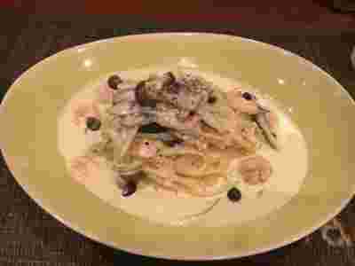 サーモンときのこのパスタ