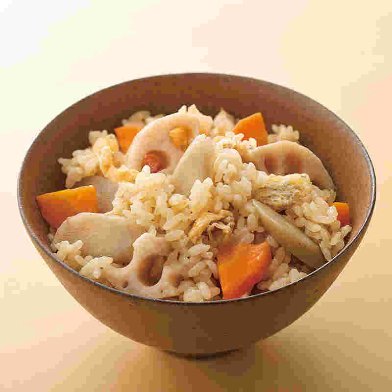 炊き込みご飯の画像