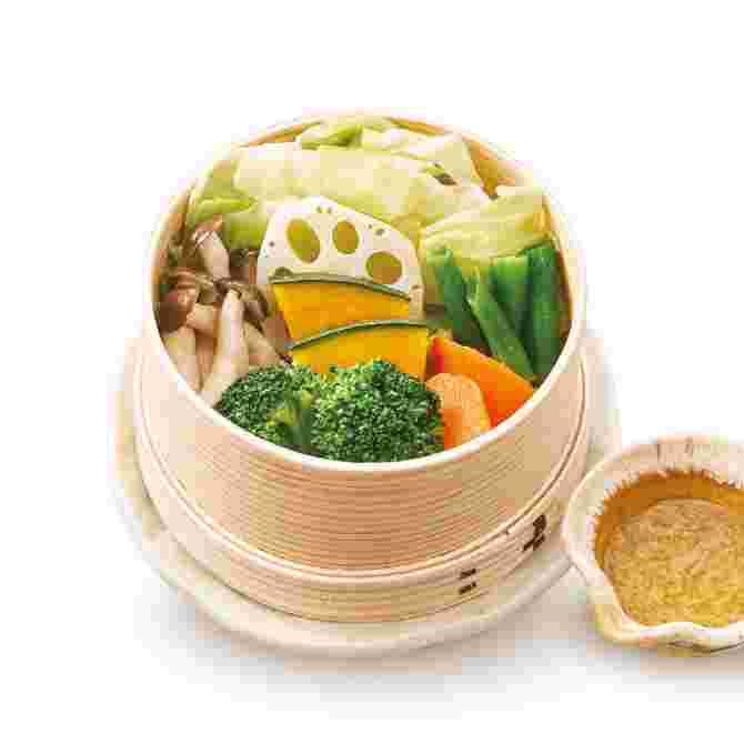 和－ニャカウダで食べる、野菜のせいろ蒸し