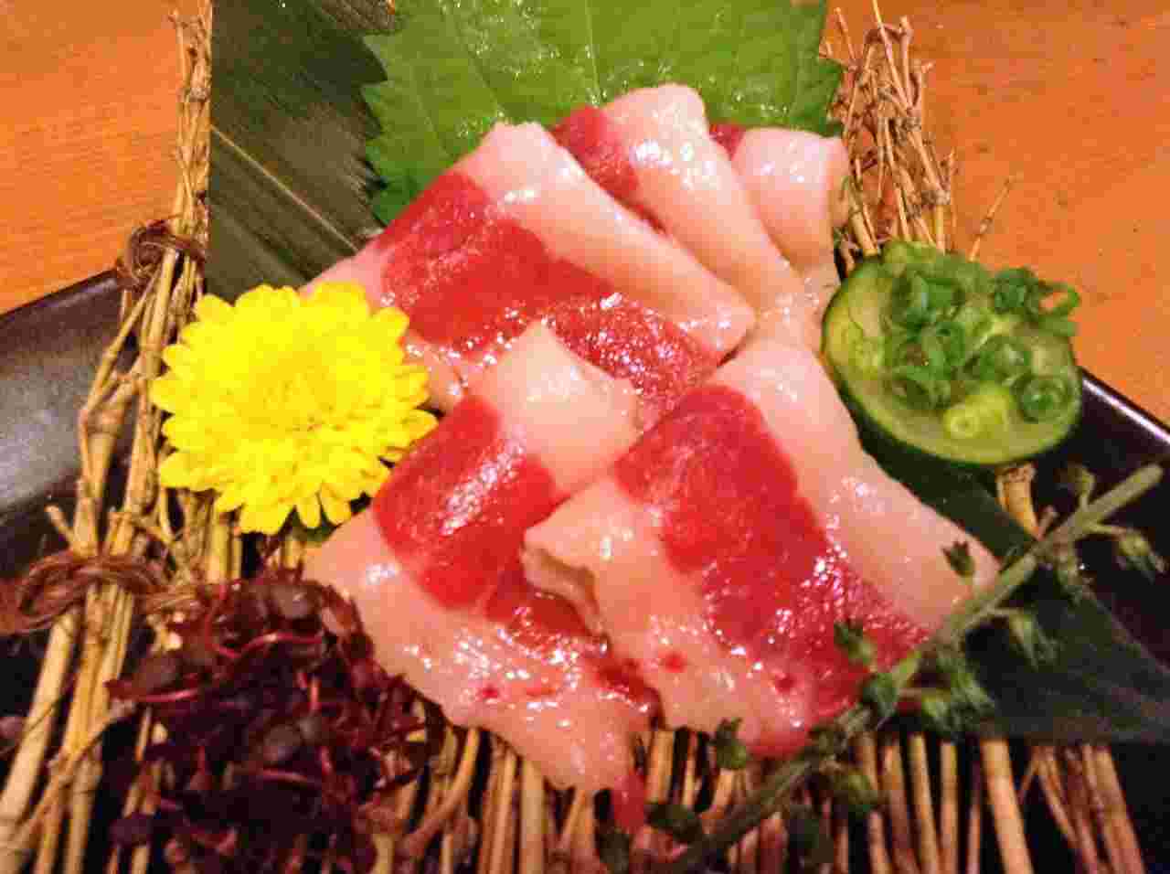 馬刺し　脂身