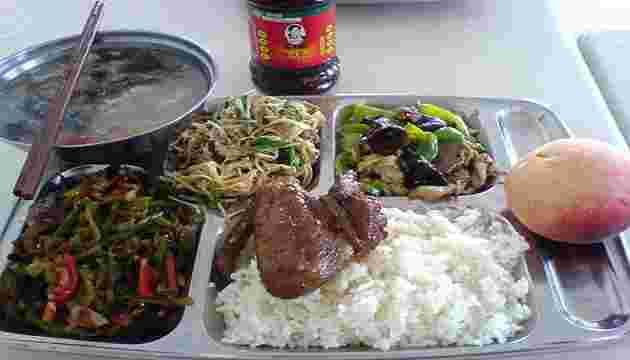 中国の給食