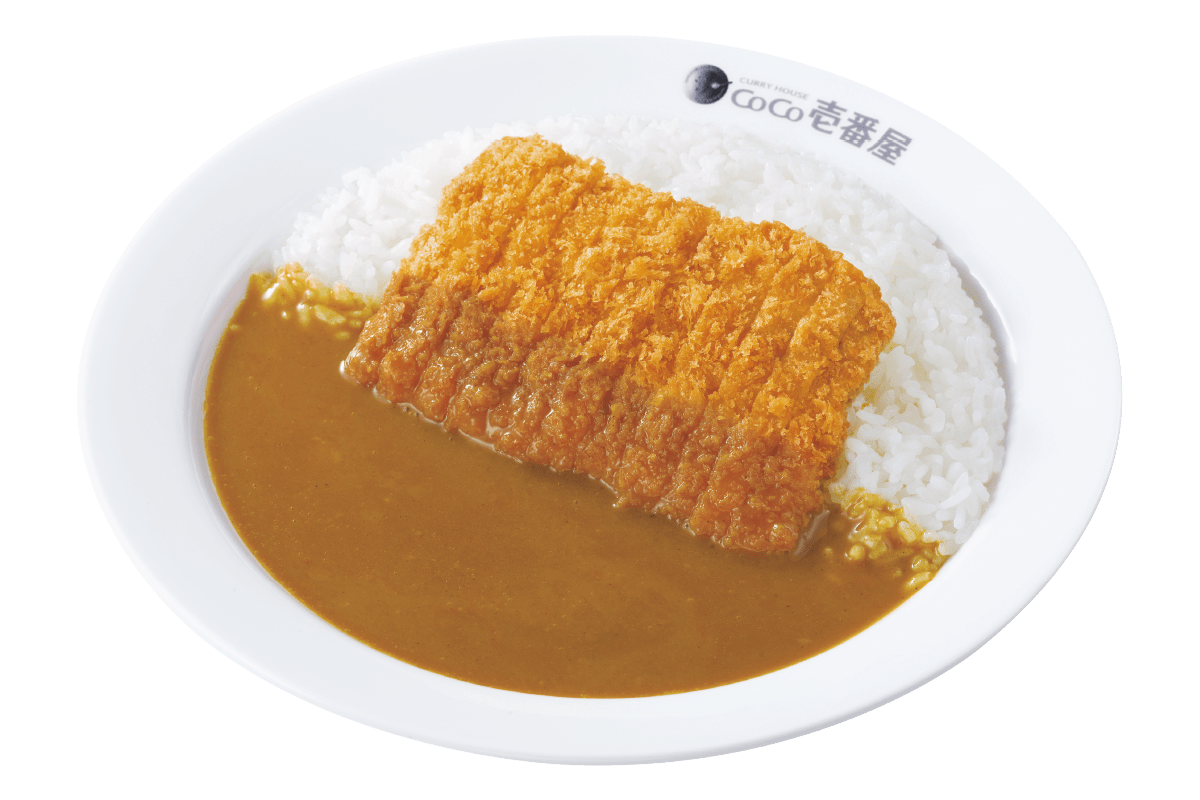 お皿に盛られたチキンカツカレー