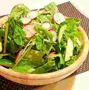 シンプル野菜サラダ