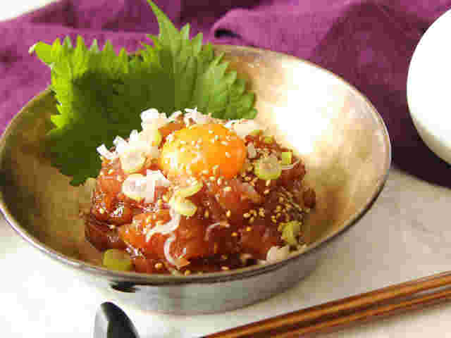焼肉のたれを使ったマグロユッケ