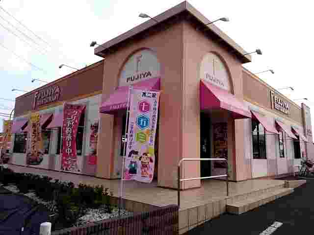 スイーツバイキングを実施している不二家レストランの店舗