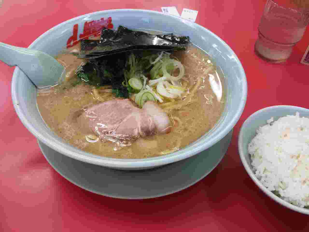 山岡家の濃厚ラーメン