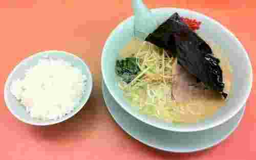 山岡家の豚骨醤油ラーメンとご飯のセットの紹介