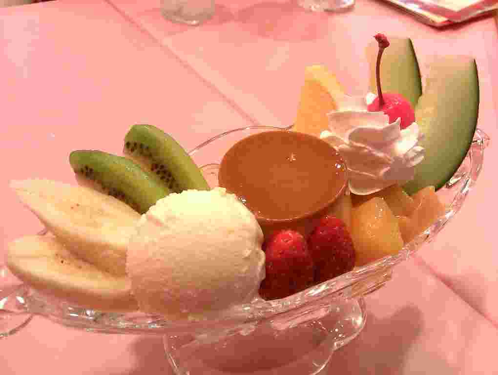 不二家のプリンアラモード