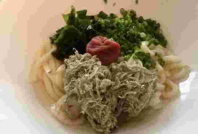 とろろ昆布うどん