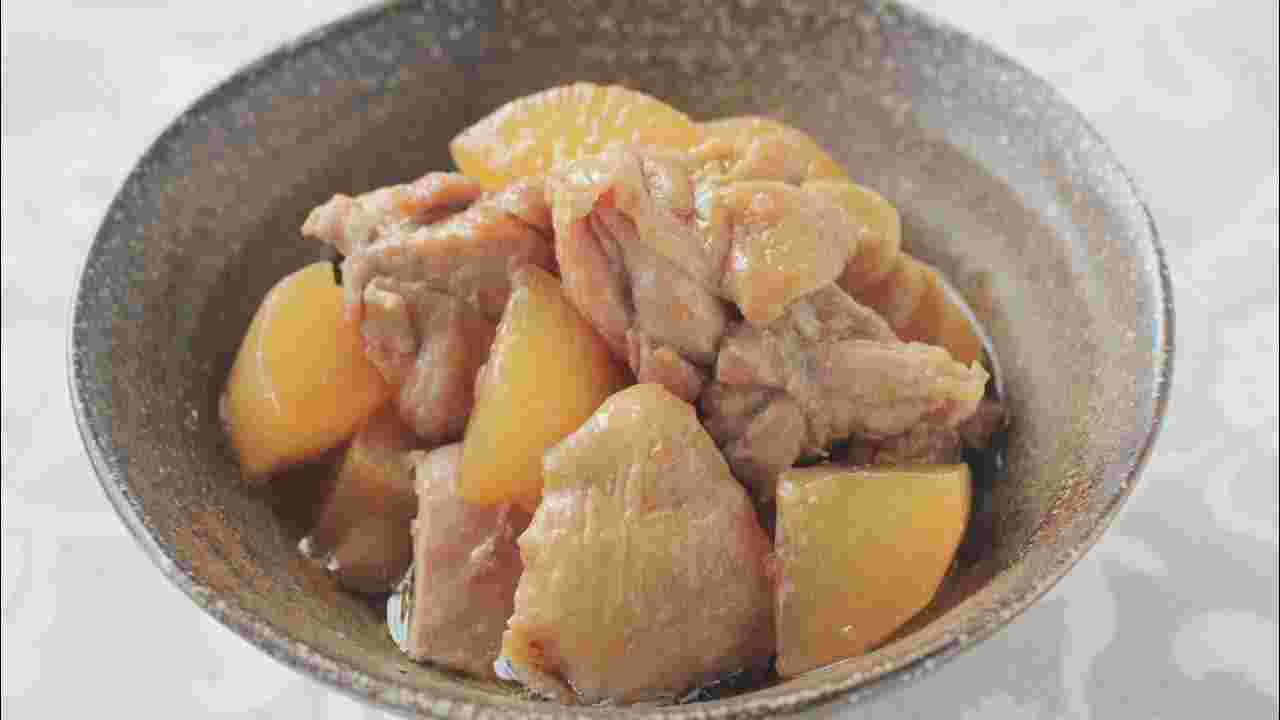 鶏肉と大根の煮物