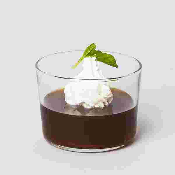 器に入ったコーヒーゼリー