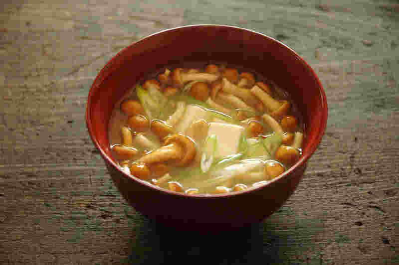 なめこと豆腐の味噌汁