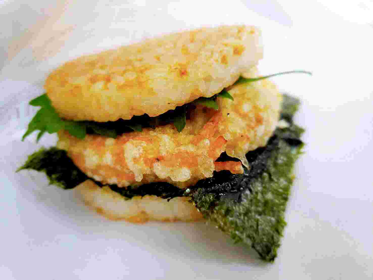 福島県産牛肉入いかにんじんバーガー