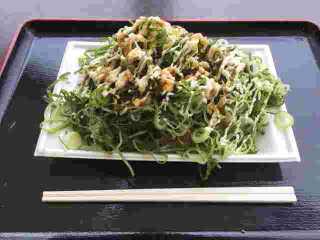 ネギが山盛りの料理