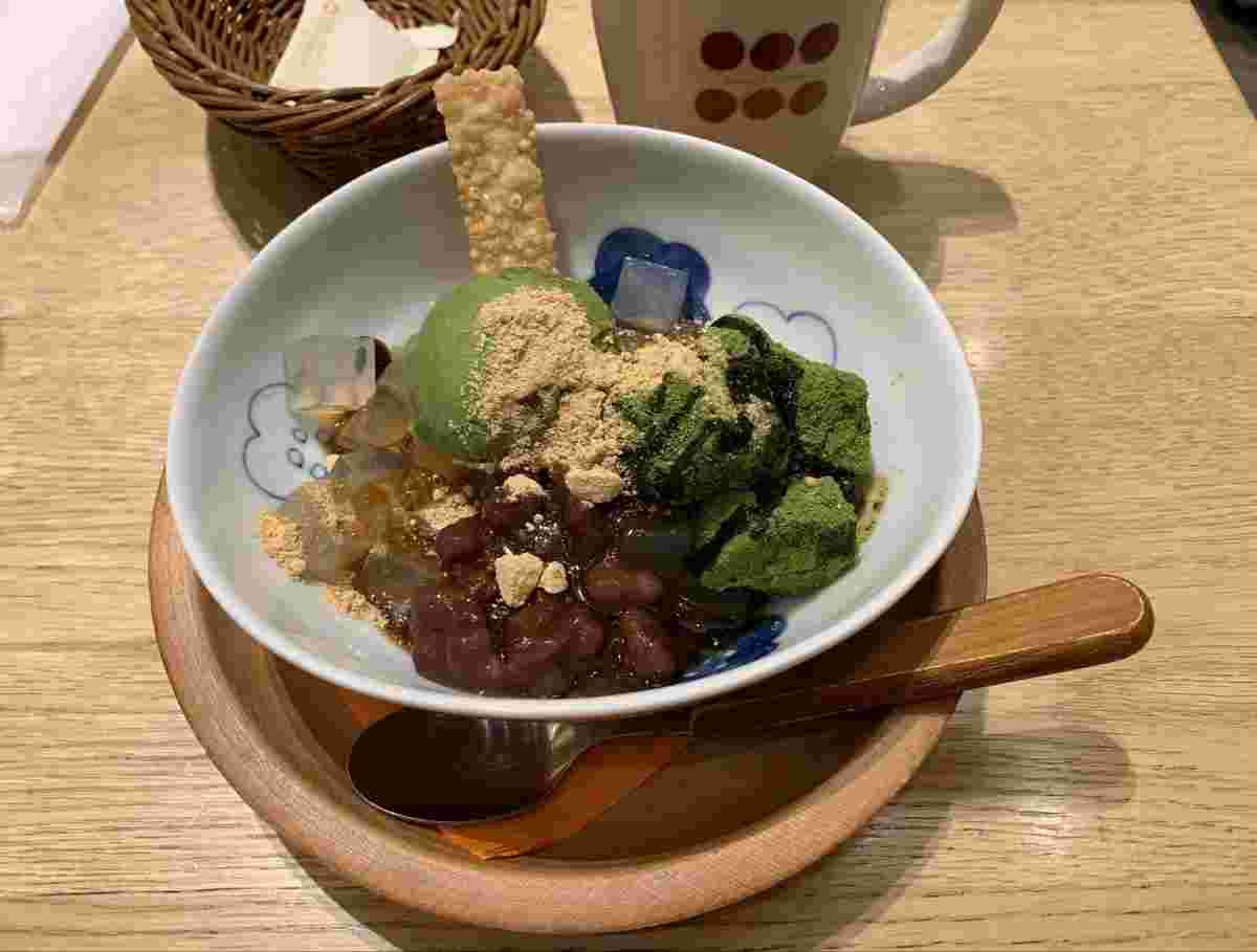 抹茶わらびもちあんみつ