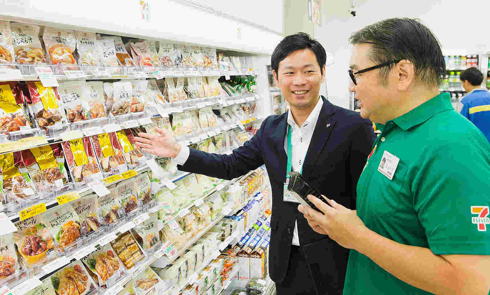 セブンイレブンの社員がクレームを伝える