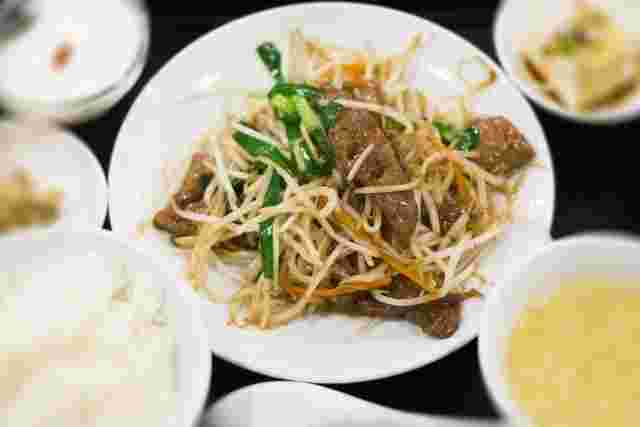 レバニラ定食