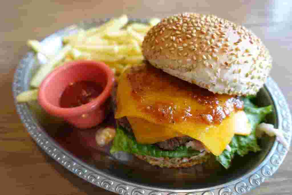 レストラン＆カフェ グッド・プロヴィジョンのハンバーガー