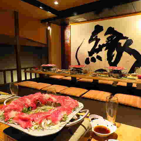 広々とした座敷席の用意された居酒屋