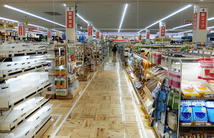ホームセンターの店内