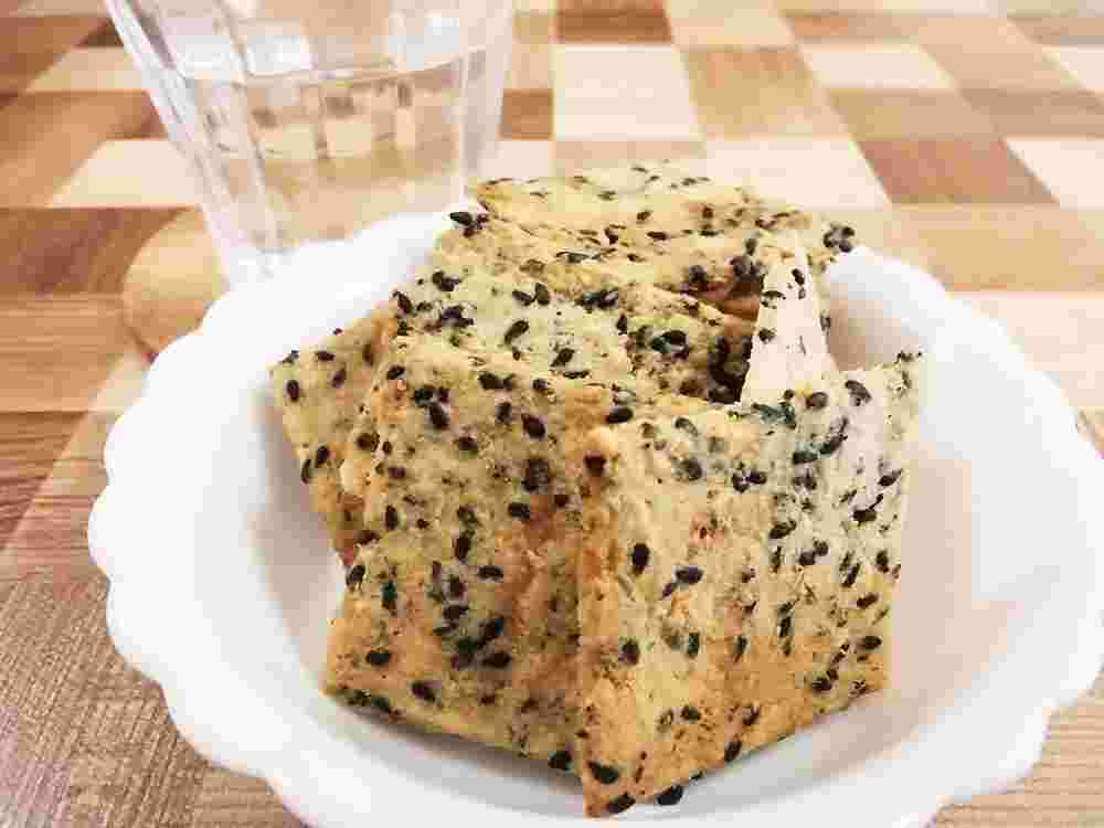 チーズのおからクラッカー