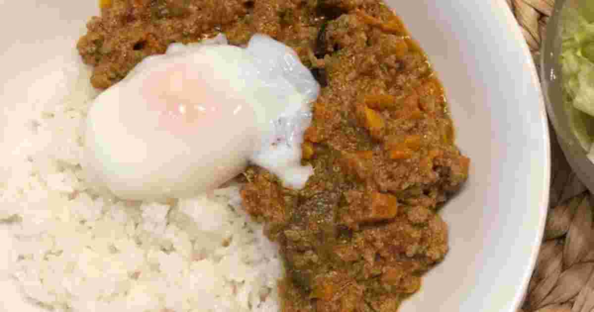 トマトと茄子のキーマカレー