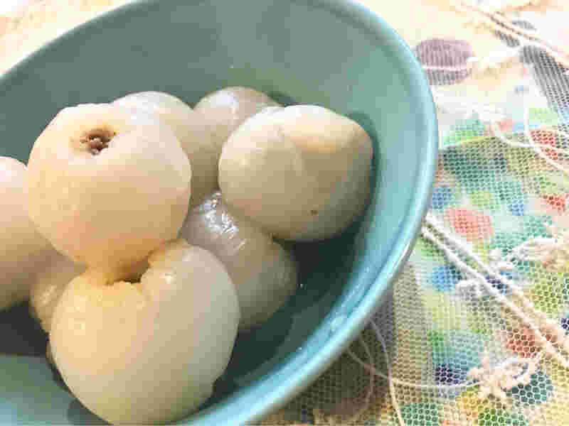 剥いたライチ