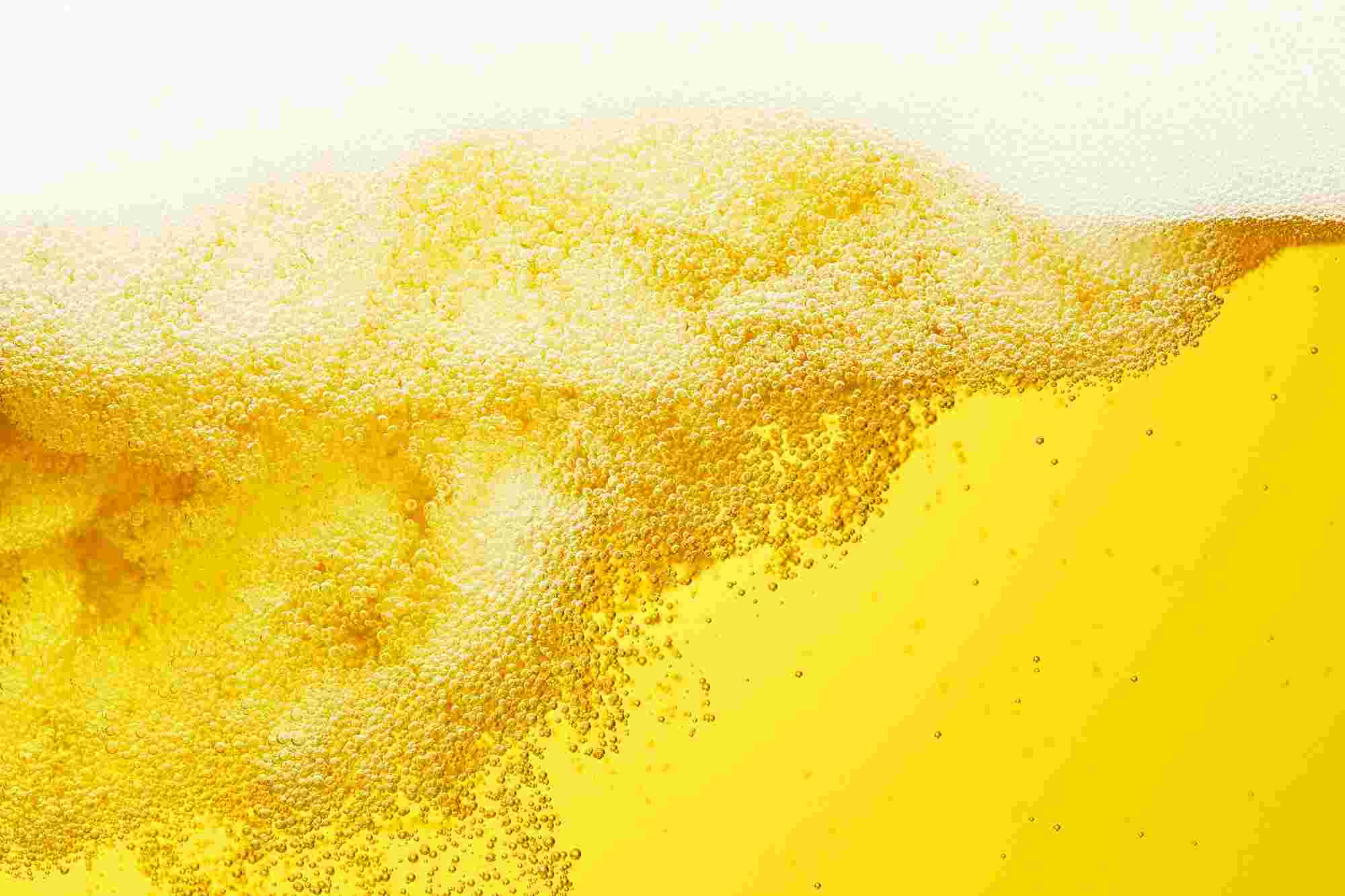 ビールの炭酸泡の部分を拡大した様子