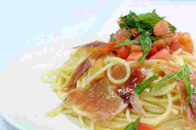 トマトと生ハムの冷製パスタ