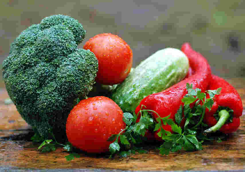 ブロッコリーやトマトなどの野菜
