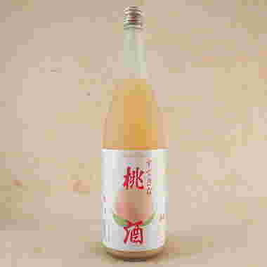 すてきな桃酒のボトル