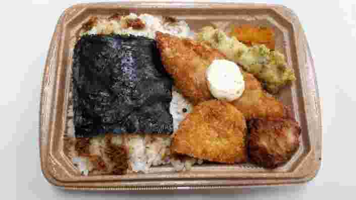 おかかたっぷり海苔弁当